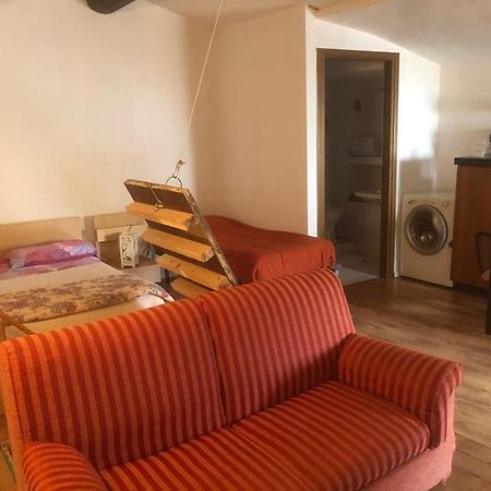Lovely 1 Room Bedroom Loft, 20 Mins To Bgy Airport Pradalunga Екстер'єр фото
