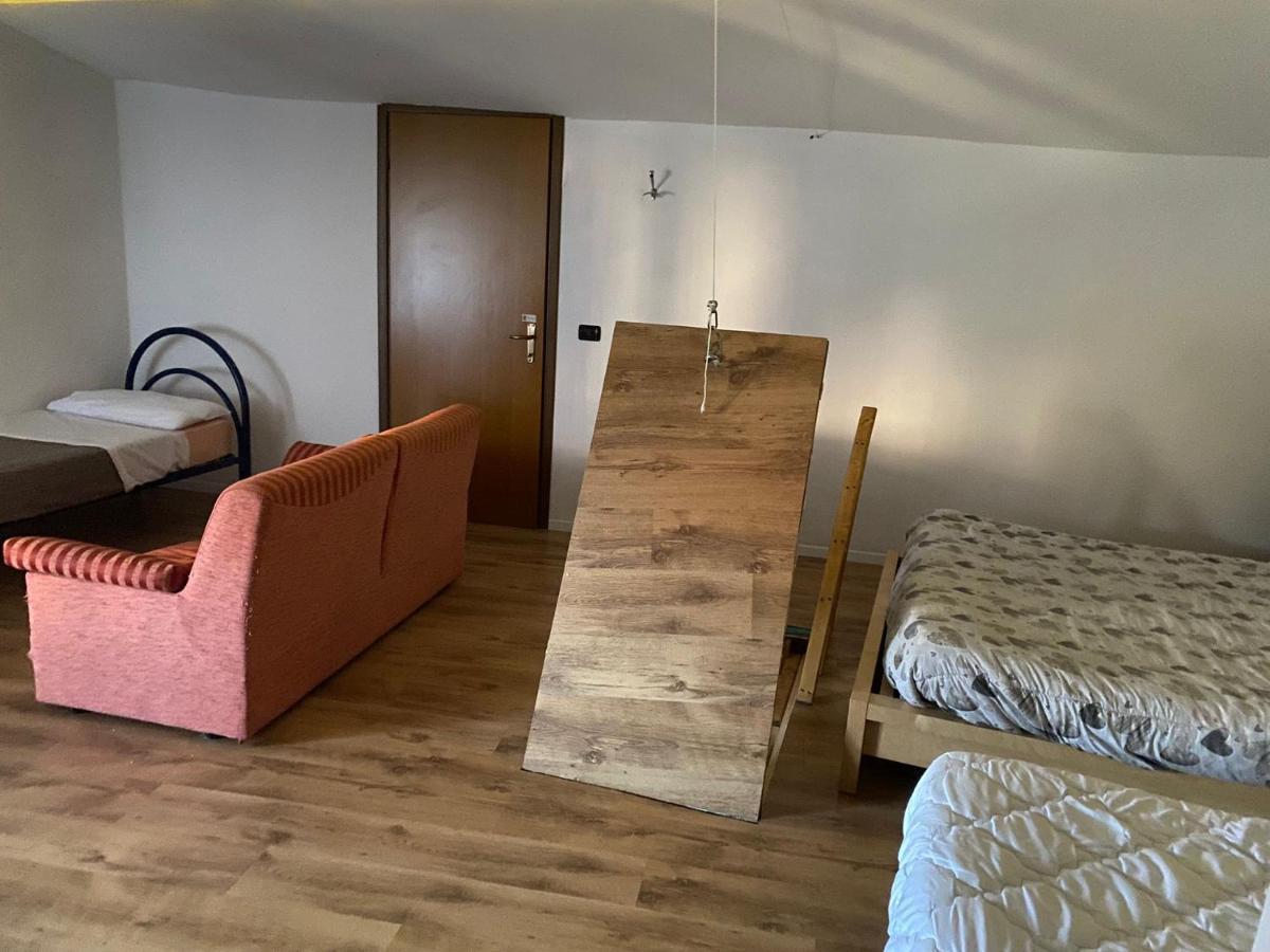 Lovely 1 Room Bedroom Loft, 20 Mins To Bgy Airport Pradalunga Екстер'єр фото